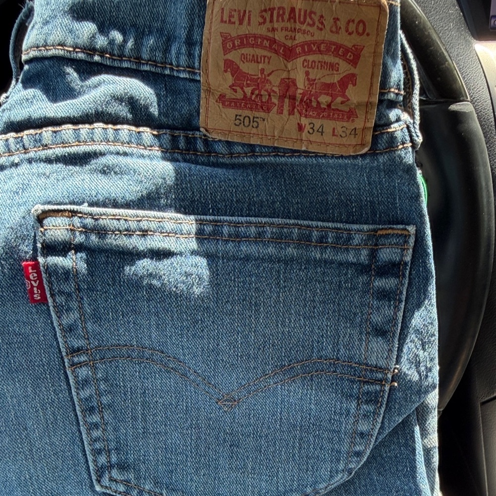 Levi's Men's Relaxed Jeans in Blue Denim